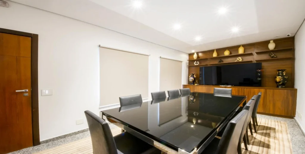 Sala ampla de reunião — Coworking Brooklin